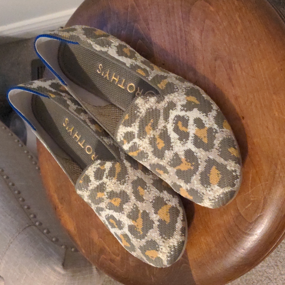 Smoke Spot Rothy's Loafers Size 9